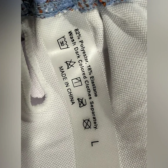 SHEIN Woman size small/medium cup B bikini swim top - Picture 4 of 9